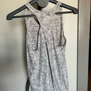 Lululemon love tank w/ pleating